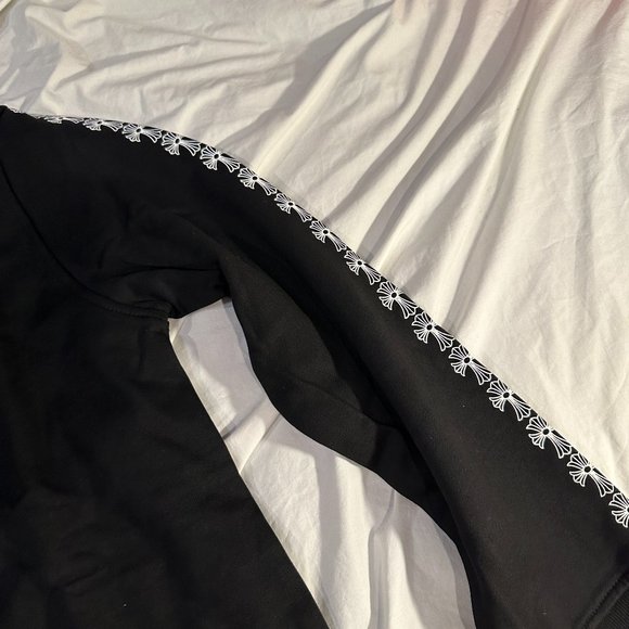 Chrome Hearts Black Horeshoe Cross Sleeve Zip Up Hoodie Size Large - Picture 2 of 5